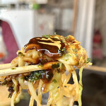 ひろしま屋 - そばイカ入りお好み焼き（玉子）　byまみこまみこ