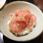 寿司・酢飯屋 - マ マ マ マグロナイト！！！のミニネギトロ丼(500円)