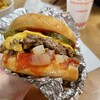 Five Guys - 料理写真:Little Cheeseburger@8.25€