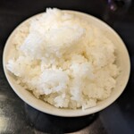 Takano Tsume - 白飯。100円
                        米の状態は最良でもないが
                        100円でこの盛りはなかなかお値打ち