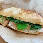 Bánh mì Bà Ba - 