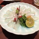 一三屋 - ひらめ（うす造り）（1,300円）