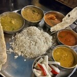 Indian Street Food & Bar GOND - バトゥーラを外し