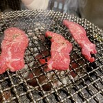 炭火焼肉 ひびの亭 - 