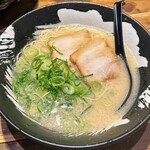 博多ラーメン・ちゃんぽん ひるとよる - 