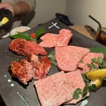 黒毛和牛 焼肉 山喜 - 