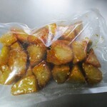 Nagoya Oimo Jo Hon Ten - 此次购买的冷冻大学芋家庭装（使用海外产的薩摩芋）水晶切块 400克×2包，解冻后价格为1,000日元（含税）。