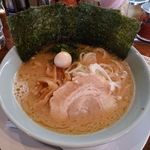 清六家 - 豚骨醤油ラーメン 690円