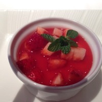 とれふる - いちごのソース プリン