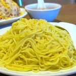 華宴 - 麺大盛り500g位あります