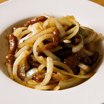 一品香 - 牛肉細切り玉葱炒め