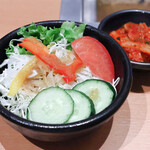 Sumiyaki Niku No Kondou - サラダ