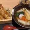 花山うどん 羽田エアポートガーデン店