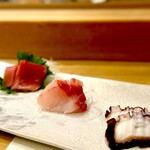 Sushi Yuu - 刺し身。 奥から中トロ、深海魚のメ・・なんとか、タコ。 このあたりはごく当たり前のレベル。