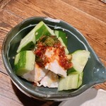 Ikokoro Takaraya - 鶏肉と胡瓜