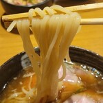 ラーメン 坊也哲 - つけ汁につけて
