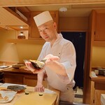 Sushi Zai - 大将、手渡しの時は、キメてくれます！