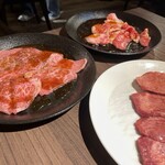 黒毛和牛焼肉 白か黒 - 