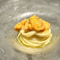 malca - ■蝦夷馬糞雲丹の冷製カッペリーニ
                    
                    これは凄まじい美味しさです！２つオーダーしたかったぞ(^^)
                    雲丹はもちろん甘くてコクもあるのですが、オリーブオイルの華やかさ＆青柚子の爽やかさで、バランス最高〜！