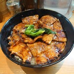 Buta Daigaku - 豚丼（中）①