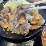 野郎めし - 豚肉リフトアップ