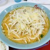 Kurumaya Ramen - 味噌ラーメン、ニンニク多め、もやしトッピング。900円。