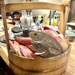 Nakizakana - 名物「岡持ち鮮魚」イトヨリダイ　大（税込3,980円）