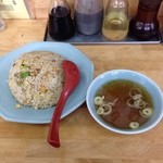 四川飯店 - スープもついて500円未満の価格設定は有難い