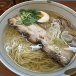 Menya Hyottoko - 柳麺。スープが澄んでいて綺麗！