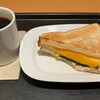 CAFFE VELOCE - モーニングA（ツナ、チェダーチーズ、サラダほうれん草）