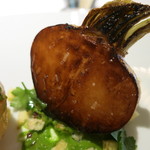 レフェルヴェソンス - 26年2月　丸ごと火入れした蕪とイタリアンパセリのエミュルション、バスク豚のジャンポンセック＆ブリオッシュ　断面アップ　（共通）