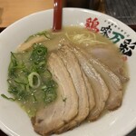 濃厚鶏白湯ラーメン 鶏味万彩 - 豚バラチャーシューメン ¥1,270