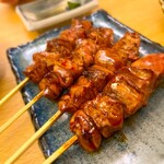 Yakitori Daien - やはり串のレバーも抜群。当然レア。
                        自信を持ってオススメできる一串。