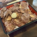 レストラン まなべ - ニンニクチップ多いね