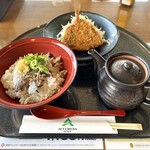 三島カントリークラブ レストラン - 料理写真:・伊豆名物 鯵のごま茶漬けとアジフライ 1,990円/税込