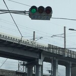 うまいラーメンショップ - 道中何故か新幹線が止まっている