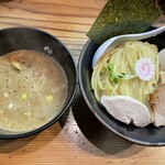 銀座 朧月 - 特製つけ麺　大300g