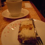 珈琲の詩 - 2014年1月キ　ャロットケーキと珈琲のセット
