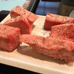 焼肉薩摩 - 特選塩タン