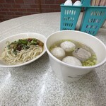 九份傳統魚丸 - 綜合魚丸麺(つみれの麺)