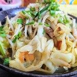 新和食堂 - 野菜そば 800円