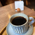 胡桃堂喫茶店 - 胡桃堂ブレンド　レシートを挟んでいるのは胡桃！