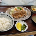 金沢食堂 - 焼肉定食
