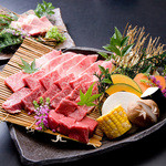 和牛焼肉 神戸仔牛屋 - 料理写真:人気の黒べこセット