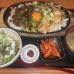 Akasaka Takeya - 和牛鉄板飯　1000円！