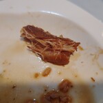 中華東北家庭料理 天明 - 箸でさっと切るだけでホロホロと解けていくお肉の繊維