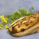 涼太郎 - 麹のバゲット