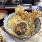 Toyono Don - 塩を振ったメゴチに、かぼちゃ、ピーマン、椎茸。今日はご飯少なめにしてもらいました。