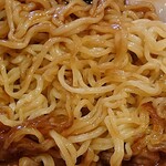 Tyuu Ka Ryou Ri Chou Ki Gyou Za Bou - 張記餃子房 茅場町店 五目やきそばの焼かれた蒸し焼きそば麺