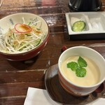 天源・天ぷら専門店 - サラダ、茶わん蒸し